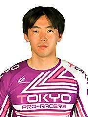 川越　宏臣